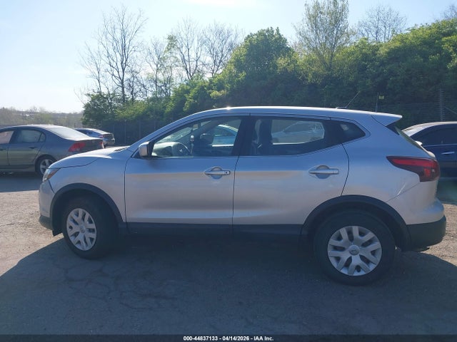 JN1BJ1CP2KW525424 Nissan Rogue Sport S