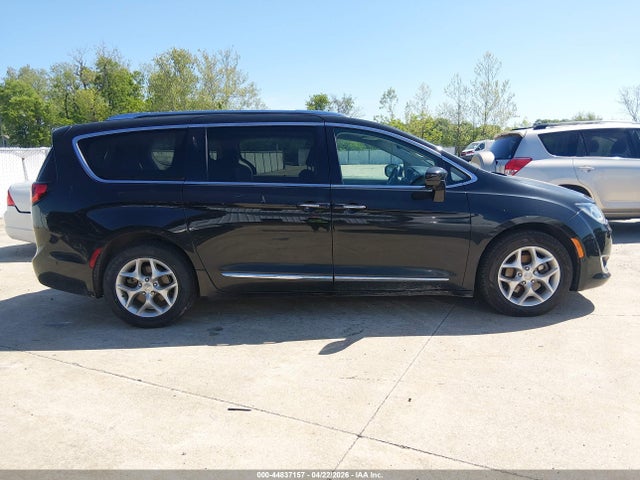 2019 Chrysler Pacifica Touring L Plus მანქანა იყიდება აუქციონზე, vin: 2C4RC1EG9KR509541, აუქციონის ნომერი: 44837157