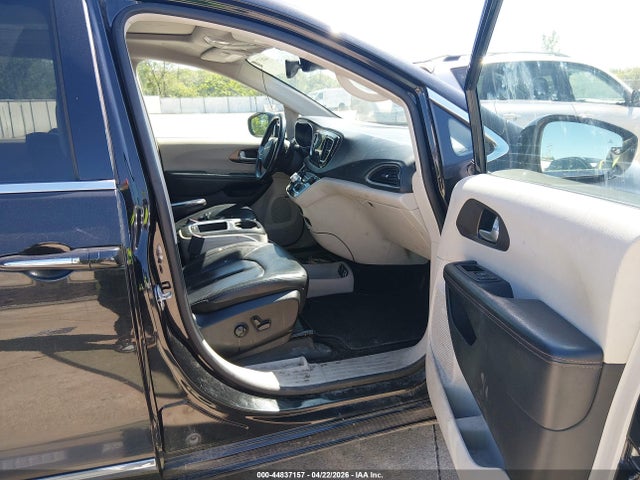 2019 Chrysler Pacifica Touring L Plus მანქანა იყიდება აუქციონზე, vin: 2C4RC1EG9KR509541, აუქციონის ნომერი: 44837157