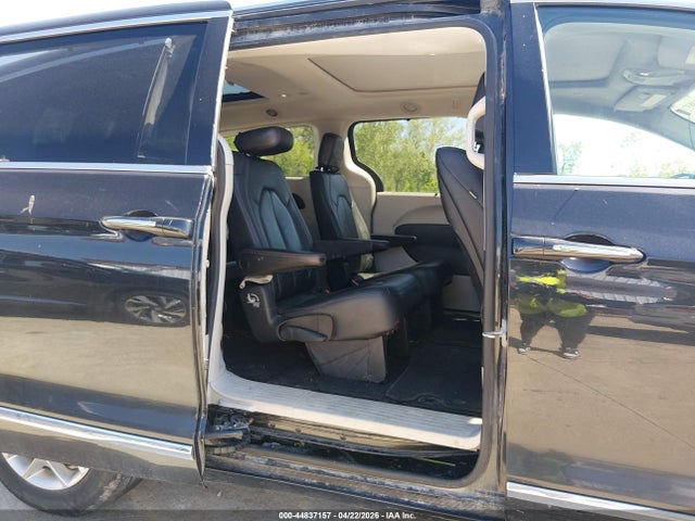 2019 Chrysler Pacifica Touring L Plus მანქანა იყიდება აუქციონზე, vin: 2C4RC1EG9KR509541, აუქციონის ნომერი: 44837157