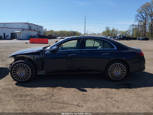 44837174 :رقم المزاد ، W1KLF4HB8TA262815 vin ، 2026 Mercedes-benz E 350 مزاد بيع