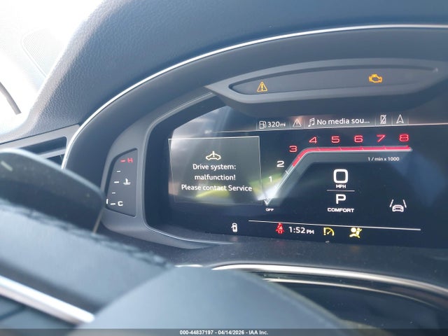 44837197 :رقم المزاد ، WA1LXBF72PD010860 vin ، 2023 Audi Q7 Premium Plus 55 Tfsi Quattro Tiptronic مزاد بيع
