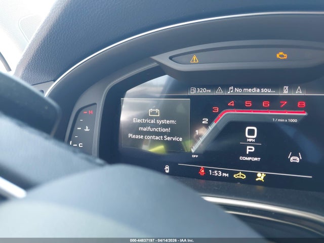 44837197 :رقم المزاد ، WA1LXBF72PD010860 vin ، 2023 Audi Q7 Premium Plus 55 Tfsi Quattro Tiptronic مزاد بيع