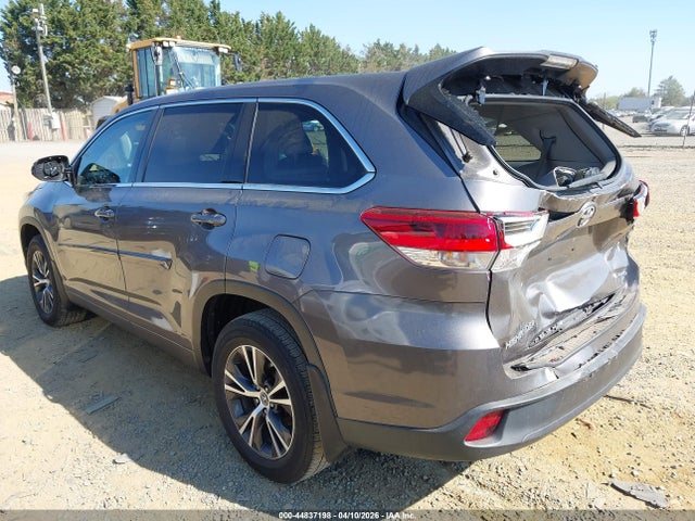 Продаж на аукціоні авто 2017 Toyota Highlander Le Plus, vin: 5TDBZRFH3HS475845, номер лоту: 44837198