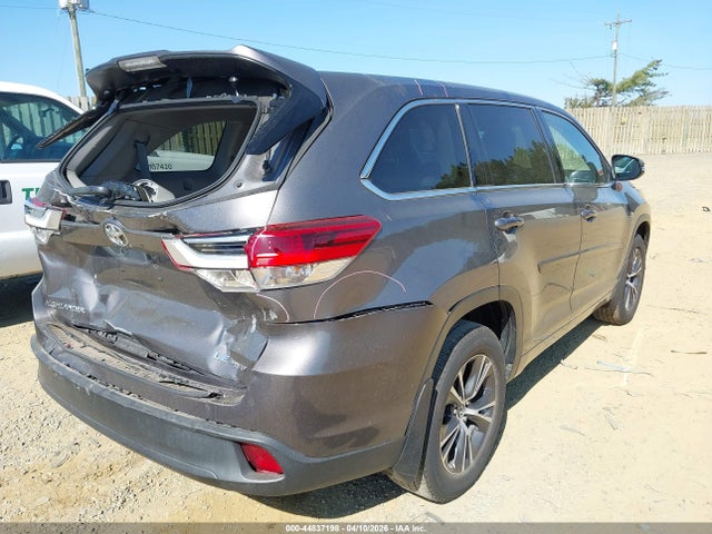Продаж на аукціоні авто 2017 Toyota Highlander Le Plus, vin: 5TDBZRFH3HS475845, номер лоту: 44837198