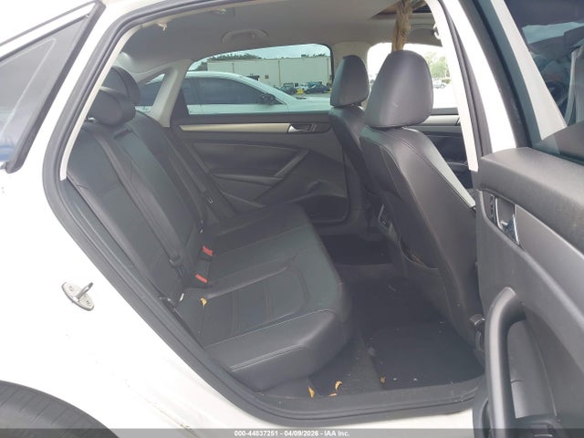 44837251 :رقم المزاد ، 1VWBT7A34EC049285 vin ، 2014 Volkswagen Passat 1.8t Se مزاد بيع