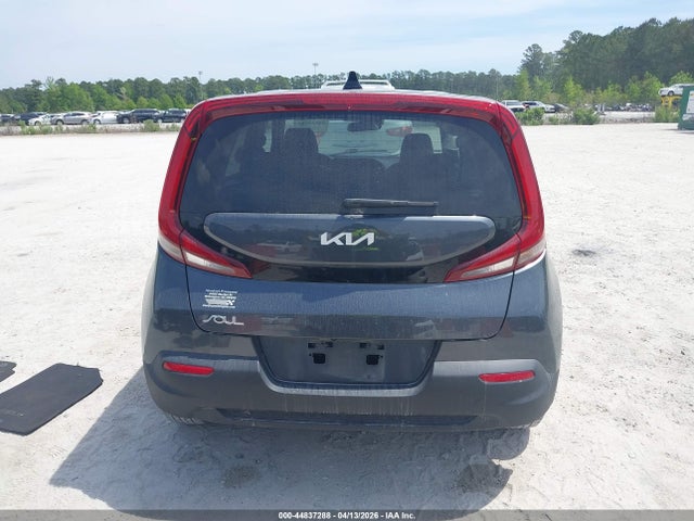2022 Kia Soul Lx მანქანა იყიდება აუქციონზე, vin: KNDJ23AU6N7815836, აუქციონის ნომერი: 44837288