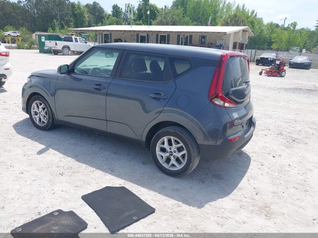 2022 Kia Soul Lx მანქანა იყიდება აუქციონზე, vin: KNDJ23AU6N7815836, აუქციონის ნომერი: 44837288