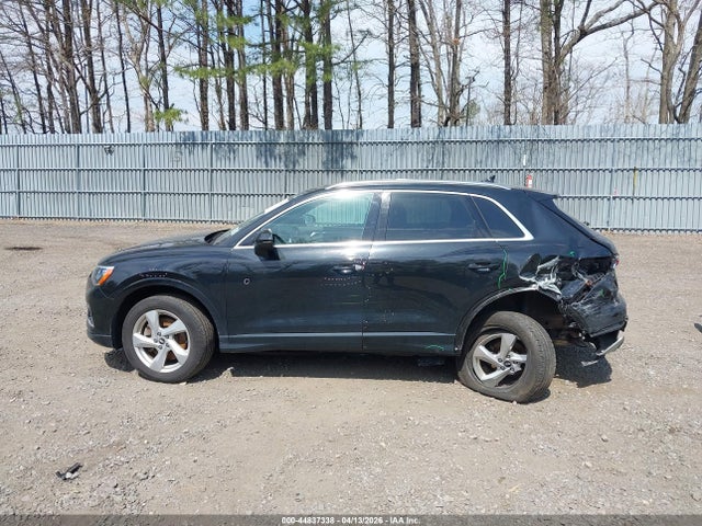2021 Audi Q3 Premium 40 Tfsi Quattro Tiptronic მანქანა იყიდება აუქციონზე, vin: WA1AUCF3XM1096998, აუქციონის ნომერი: 44837338