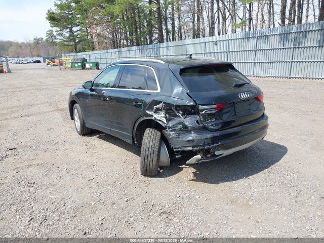 2021 Audi Q3 Premium 40 Tfsi Quattro Tiptronic მანქანა იყიდება აუქციონზე, vin: WA1AUCF3XM1096998, აუქციონის ნომერი: 44837338