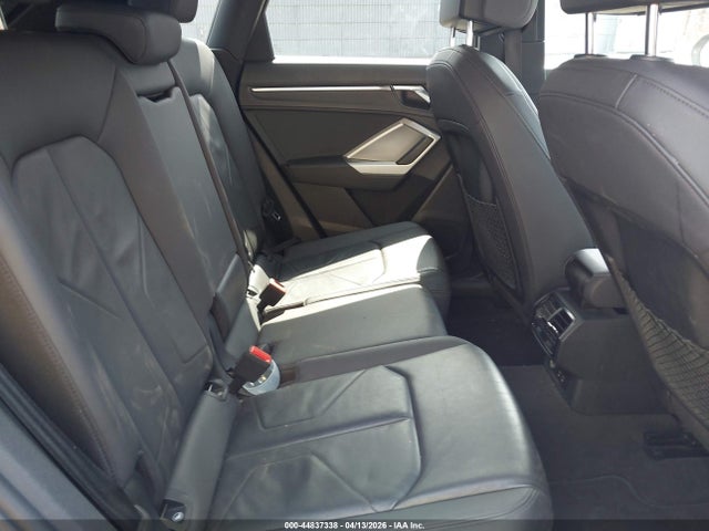 2021 Audi Q3 Premium 40 Tfsi Quattro Tiptronic მანქანა იყიდება აუქციონზე, vin: WA1AUCF3XM1096998, აუქციონის ნომერი: 44837338