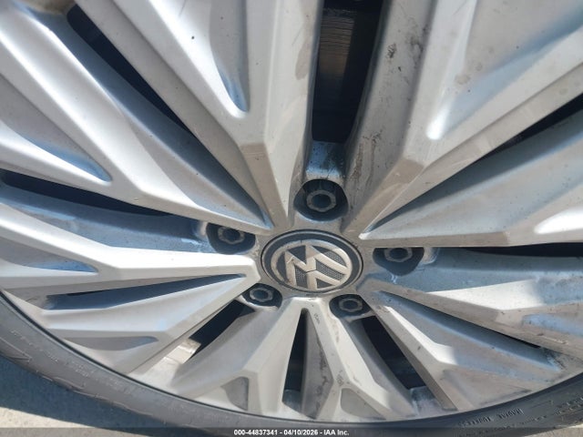 3VWC57BU1KM193960 Volkswagen Jetta 1.4t R-line/1.4t S/1.4t Se