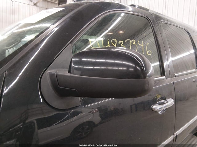 44837346 :رقم المزاد ، 1GKS2MEF4BR369261 vin ، 2011 Gmc Yukon Xl 1500 Denali مزاد بيع