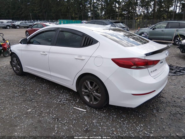 5NPD84LFXJH395102 Hyundai ELANTRA SEL