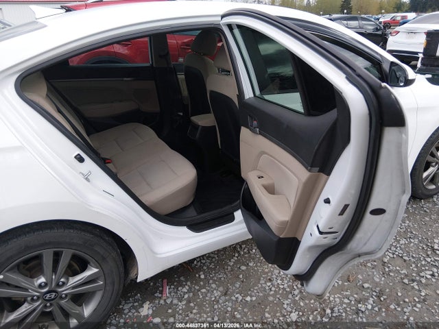 5NPD84LFXJH395102 Hyundai ELANTRA SEL