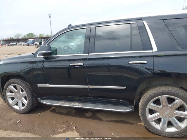 Продажа на аукционе авто 2018 Cadillac Escalade Luxury, vin: 1GYS4BKJ6JR117264, номер лота: 44837422