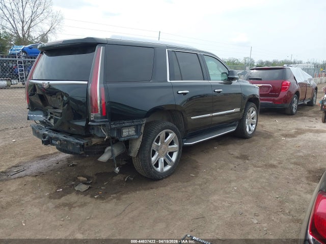 Продажа на аукционе авто 2018 Cadillac Escalade Luxury, vin: 1GYS4BKJ6JR117264, номер лота: 44837422