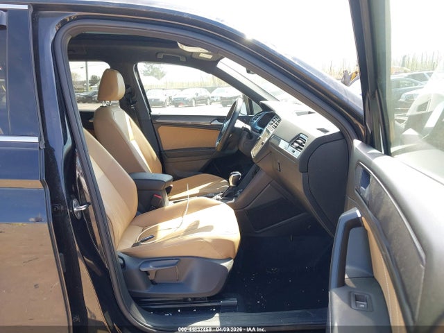 2022 Volkswagen Tiguan 2.0t Se მანქანა იყიდება აუქციონზე, vin: 3VV2B7AX2NM074095, აუქციონის ნომერი: 44837459