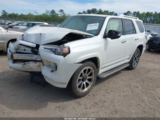 Toyota 4runner Limited 2018 JTEBU5JR0J5570006 Image 2