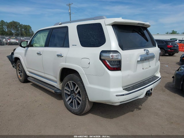 Toyota 4runner Limited 2018 JTEBU5JR0J5570006 Image 3