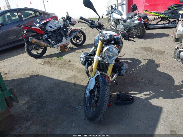 44837469 :رقم المزاد ، WB10L5306M6D90556 vin ، 2021 Bmw R Nine T مزاد بيع