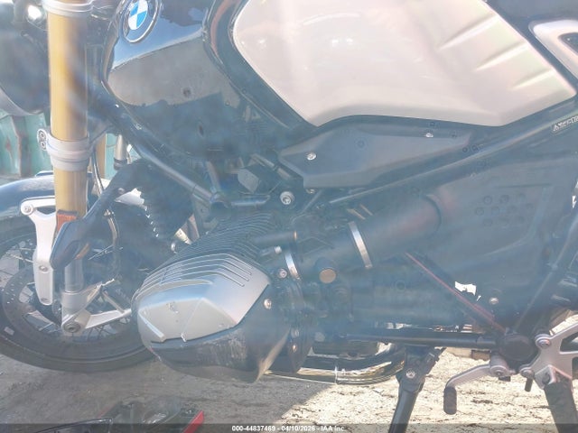 44837469 :رقم المزاد ، WB10L5306M6D90556 vin ، 2021 Bmw R Nine T مزاد بيع