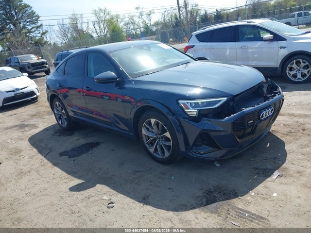 2021 Audi E-tron Sportback Premium Quattro მანქანა იყიდება აუქციონზე, vin: WA11AAGE3MB005447, აუქციონის ნომერი: 44837484