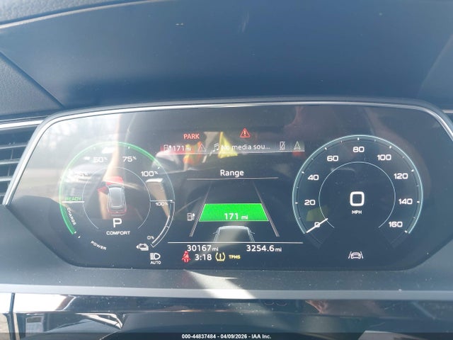 2021 Audi E-tron Sportback Premium Quattro მანქანა იყიდება აუქციონზე, vin: WA11AAGE3MB005447, აუქციონის ნომერი: 44837484