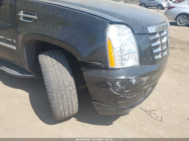 2008 Cadillac Escalade Esv Standard მანქანა იყიდება აუქციონზე, vin: 1GYFK668X8R130261, აუქციონის ნომერი: 44837510