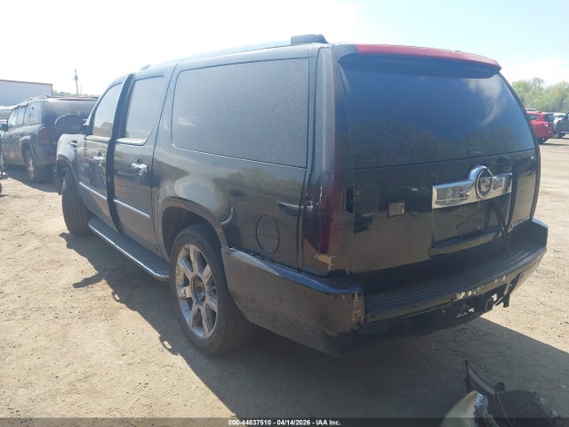 2008 Cadillac Escalade Esv Standard მანქანა იყიდება აუქციონზე, vin: 1GYFK668X8R130261, აუქციონის ნომერი: 44837510