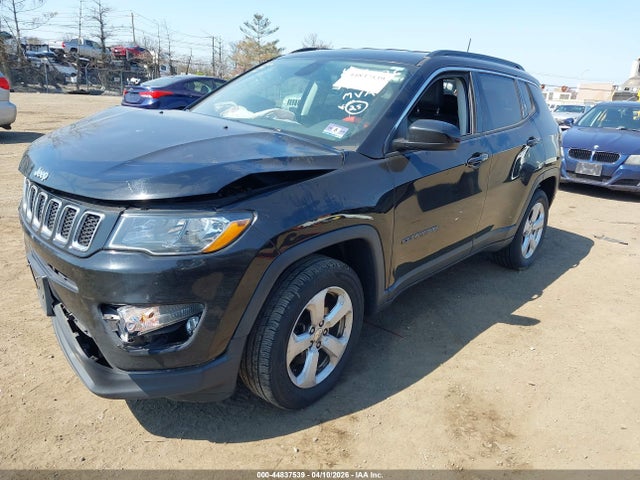 2019 Jeep Compass Latitude 4x4 მანქანა იყიდება აუქციონზე, vin: 3C4NJDBB4KT807362, აუქციონის ნომერი: 44837539