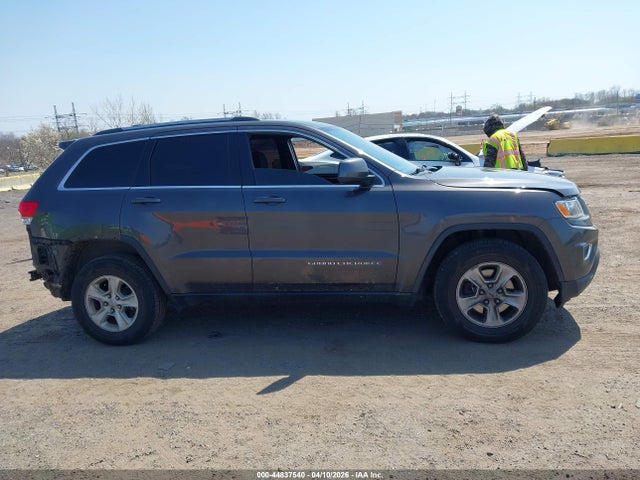 2015 Jeep Grand Cherokee Laredo მანქანა იყიდება აუქციონზე, vin: 1C4RJFAGXFC790451, აუქციონის ნომერი: 44837540