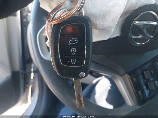 2016 Hyundai Tucson Se მანქანა იყიდება აუქციონზე, vin: KM8J3CA47GU140088, აუქციონის ნომერი: 44837591