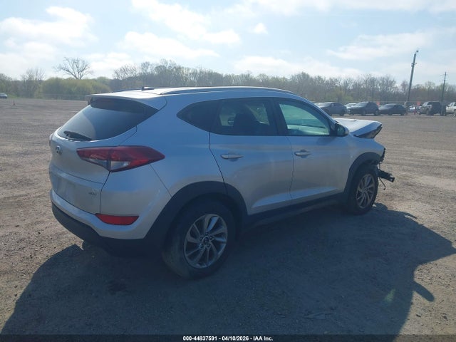 2016 Hyundai Tucson Se მანქანა იყიდება აუქციონზე, vin: KM8J3CA47GU140088, აუქციონის ნომერი: 44837591