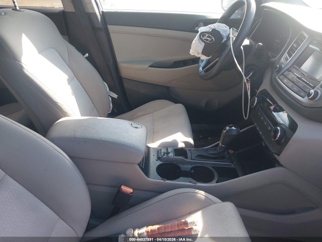2016 Hyundai Tucson Se მანქანა იყიდება აუქციონზე, vin: KM8J3CA47GU140088, აუქციონის ნომერი: 44837591