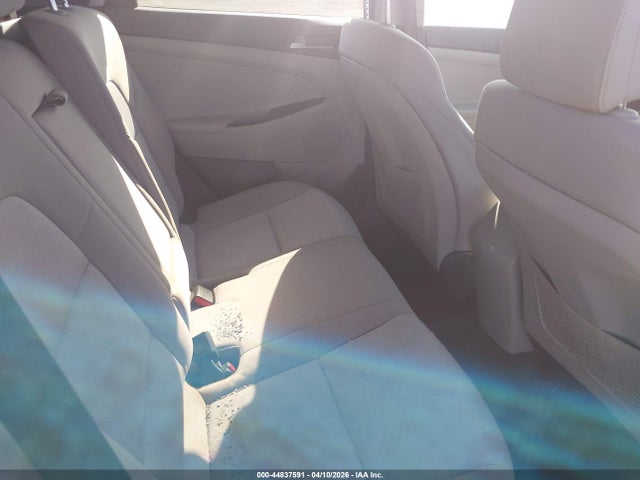 2016 Hyundai Tucson Se მანქანა იყიდება აუქციონზე, vin: KM8J3CA47GU140088, აუქციონის ნომერი: 44837591