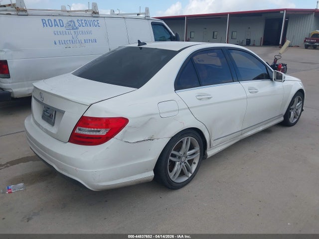 WDDGF4HB1EG250961 Mercedes-Benz C 250 Sport