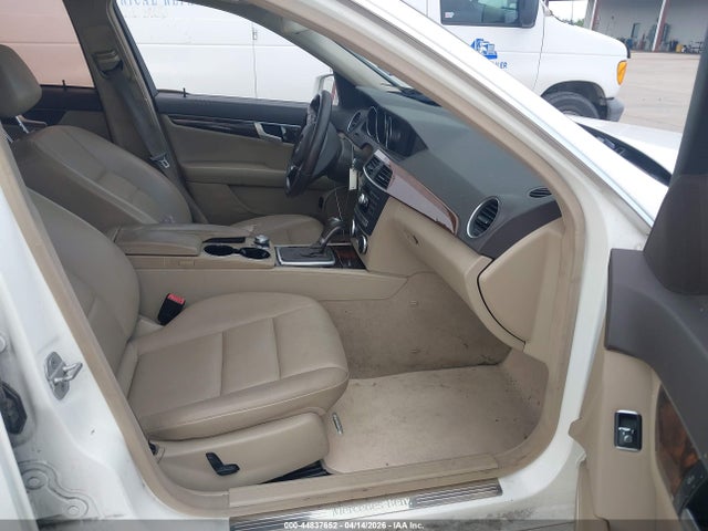 WDDGF4HB1EG250961 Mercedes-Benz C 250 Sport