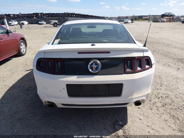 Ford Mustang V6 Premium 2014 1ZVBP8AM2E5295128 Image 16