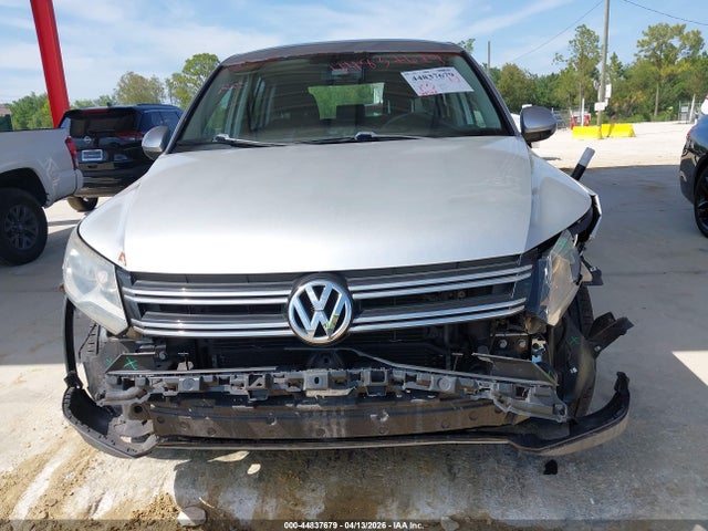 2013 Volkswagen Tiguan S მანქანა იყიდება აუქციონზე, vin: WVGAV3AX0DW567066, აუქციონის ნომერი: 44837679