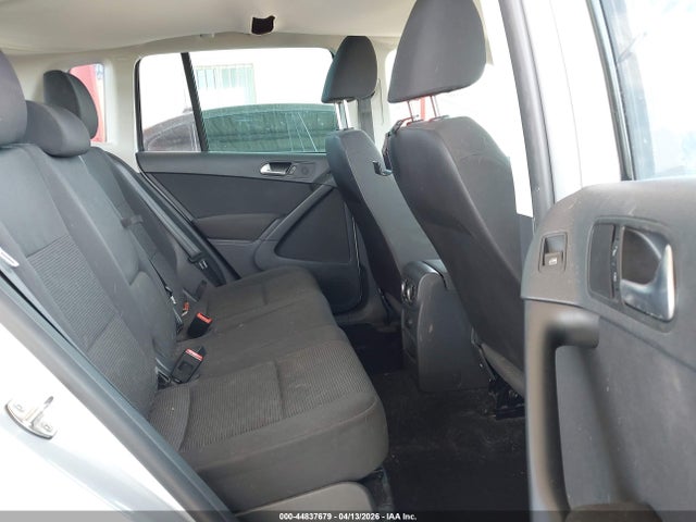 2013 Volkswagen Tiguan S მანქანა იყიდება აუქციონზე, vin: WVGAV3AX0DW567066, აუქციონის ნომერი: 44837679