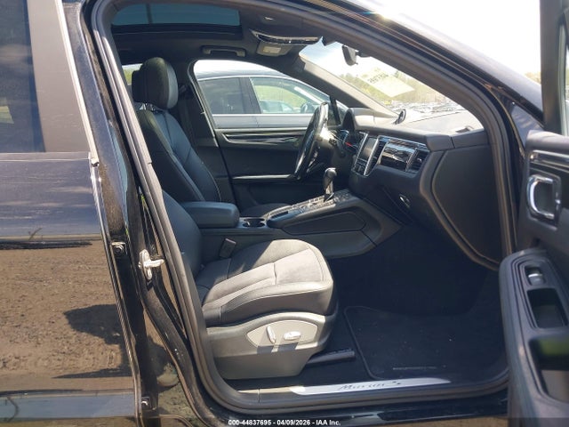 2015 PORSCHE MACAN WP1AB2A55FLB51748 Photo 4