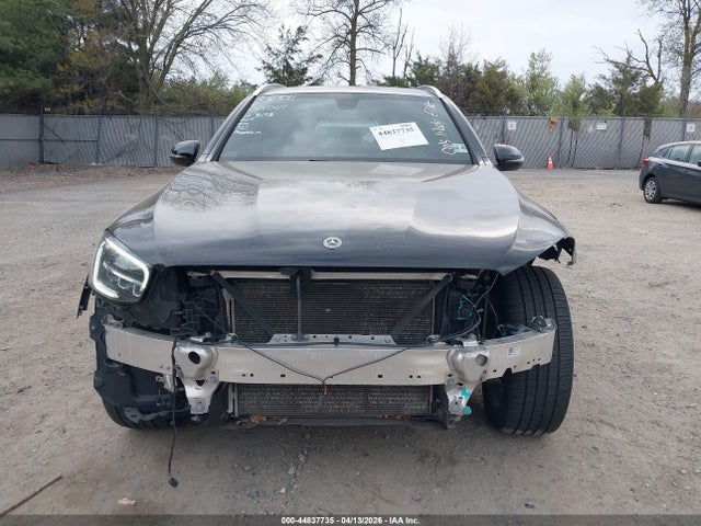 44837735 :رقم المزاد ، W1N0G8EB4LF864337 vin ، 2020 Mercedes-benz Glc 300 4matic مزاد بيع