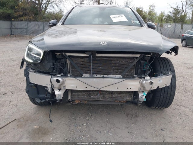 44837735 :رقم المزاد ، W1N0G8EB4LF864337 vin ، 2020 Mercedes-benz Glc 300 4matic مزاد بيع