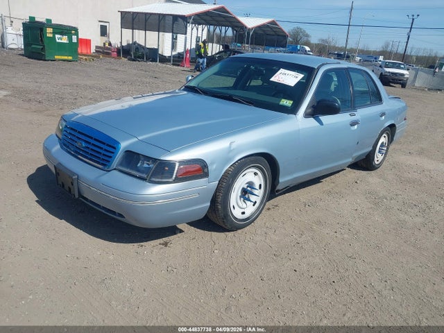2003 Ford Crown Victoria Lx მანქანა იყიდება აუქციონზე, vin: 2FAHP74W13X150068, აუქციონის ნომერი: 44837738