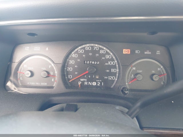 2003 Ford Crown Victoria Lx მანქანა იყიდება აუქციონზე, vin: 2FAHP74W13X150068, აუქციონის ნომერი: 44837738