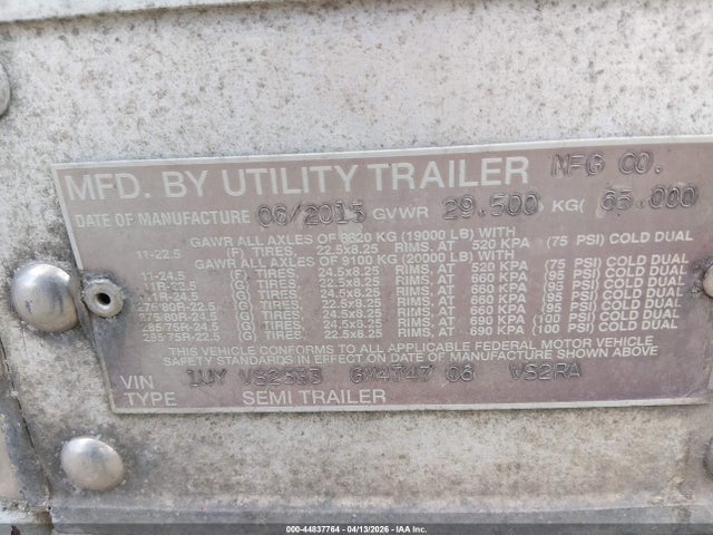 44837764 :رقم المزاد ، 1UYVS2533GM474706 vin ، 2016 Utility Trailer Mfg Utility Trailer Mfg مزاد بيع