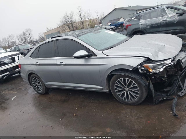 44837777 :رقم المزاد ، 3VWC57BUXMM013989 vin ، 2021 Volkswagen Jetta 1.4t R-line/1.4t S/1.4t Se مزاد بيع