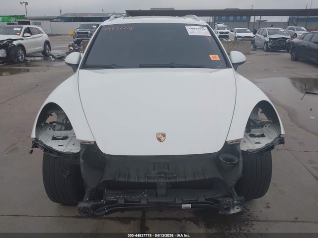 44837778 :رقم المزاد ، WP1AA2A2XCLA08413 vin ، 2012 Porsche Cayenne مزاد بيع