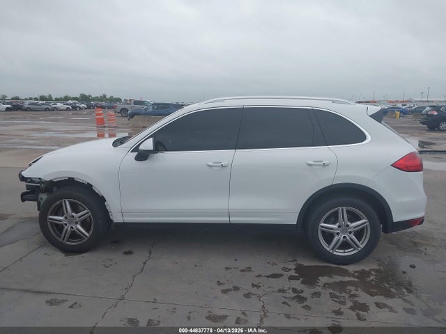 44837778 :رقم المزاد ، WP1AA2A2XCLA08413 vin ، 2012 Porsche Cayenne مزاد بيع